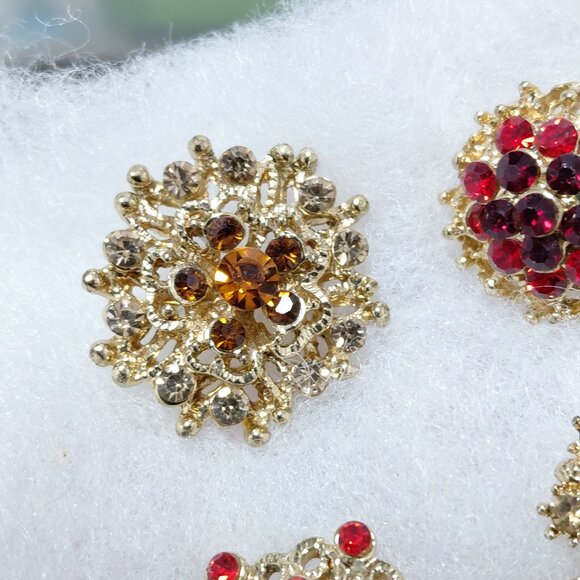 Rounded Gold Brooch Set of 4 - Picture 6 of 7